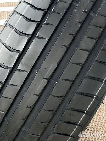 Triangle EffeXSport TH202 245/45 R17 101Y