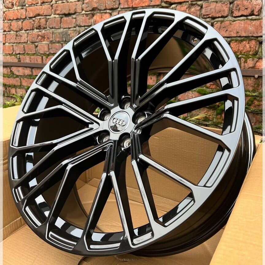 Литые диски Audi 9.5×R22 5×112