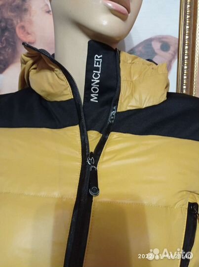 Куртка утепленная Moncler