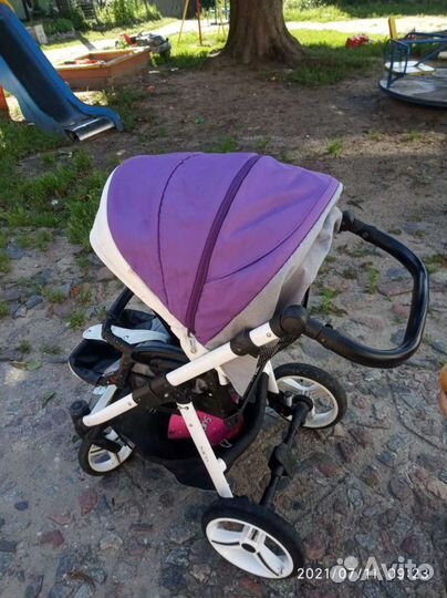 Прогулочная коляска