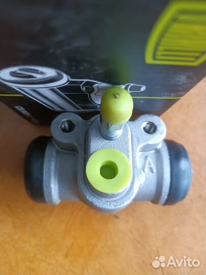 Продаю запчасть на авто