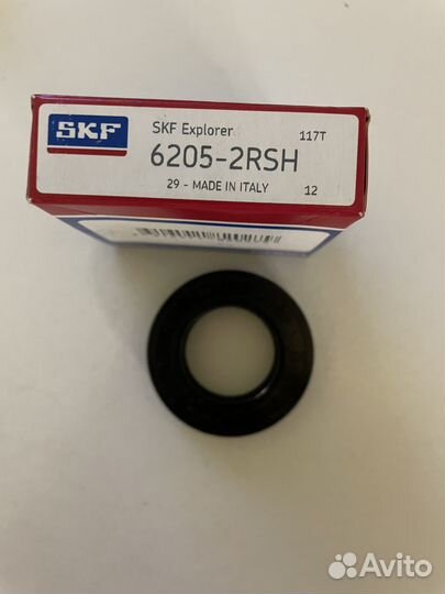 Подшипник skf 6205 + сальник