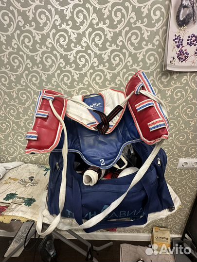 Форма и защита для тхэквондо