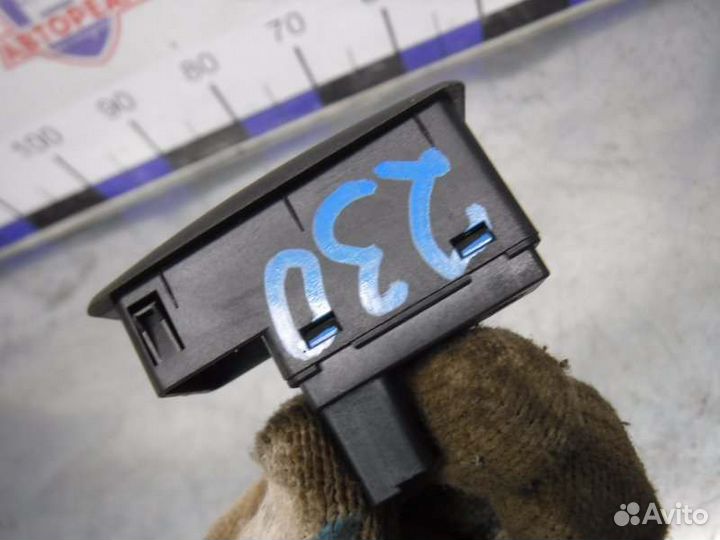 Кнопка задняя левая Datsun On-Do 11186 2016