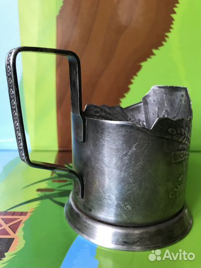 Подстаканник Женщина со спутником и Латы