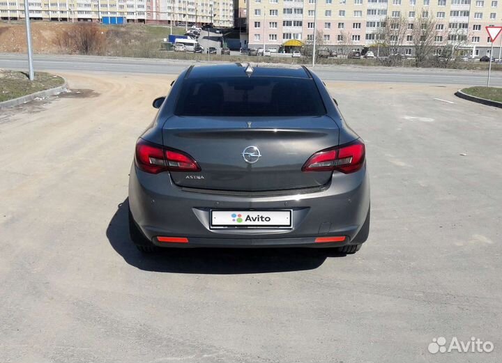 Opel Astra 1.6 МТ, 2014, 163 000 км