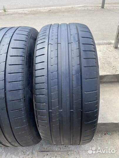 Pirelli P Zero 275/45 R21 и 315/40 R21
