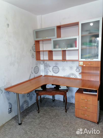 Письменный стол для школьника бу