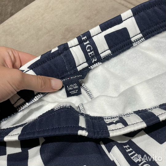 Шорты Tommy Hilfiger на подростка