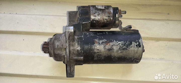 Стартер VW Transporter T4 02B 911 023D