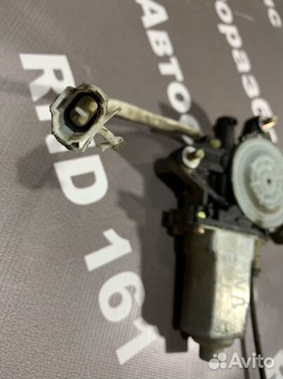 Стеклоподъемник передний Сузуки Лиана