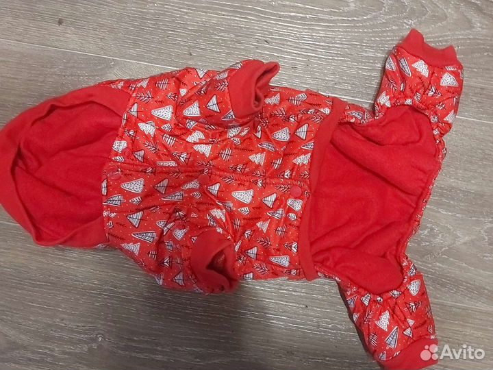 Комбинезон для маленькой собаки