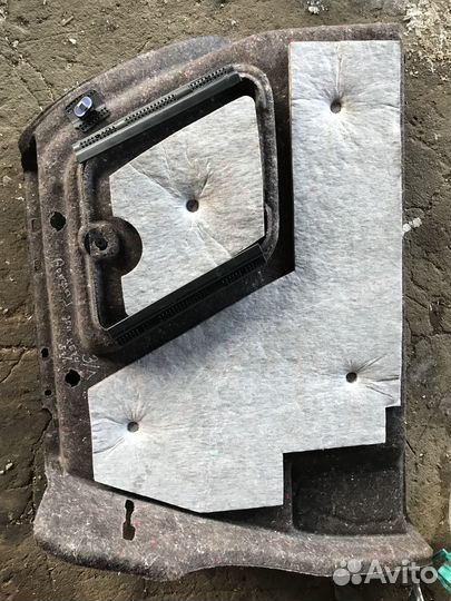 Задняя обшивка багажника Opel Astra J