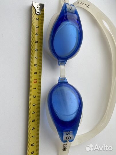 Очки для плавания