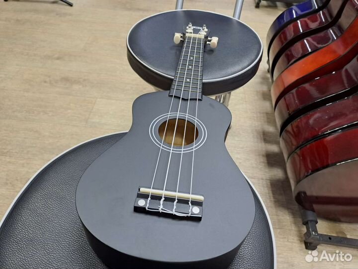 Укулеле сопрано чёрная матовая