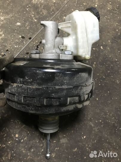 Вакуумный усилитель тормозов Opel Astra J