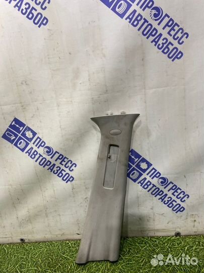 Обшивка стойки передняя правая Citroen C3 хэтчбек