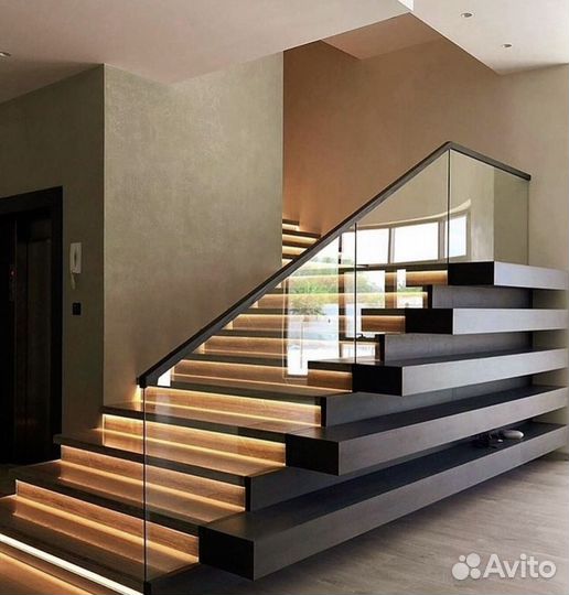 Стеклянные перила для лестниц