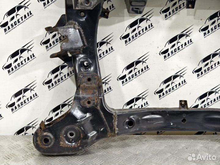Подрамник передний Hyundai Grand Starex/H1 2.5