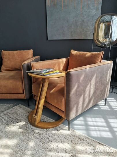 Журнальный столик к дивану из шпона березы