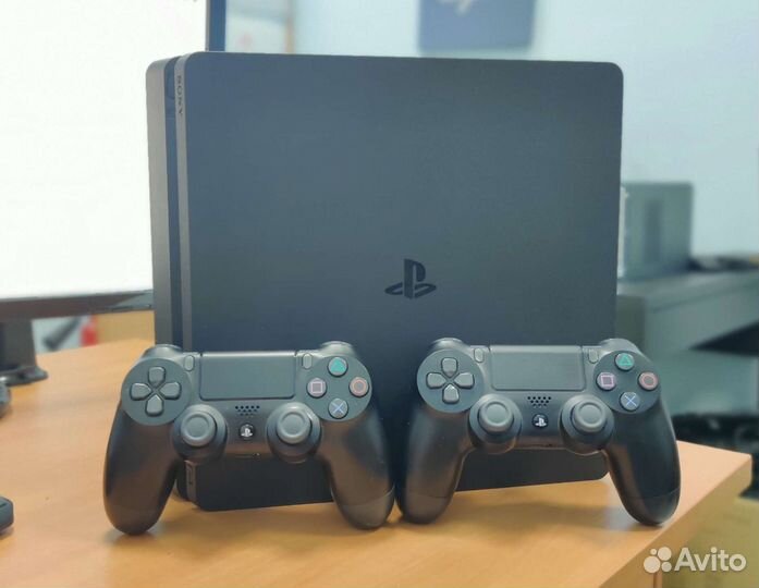 Прошитая PS4 Slim 1tb + 2 джойстика новых