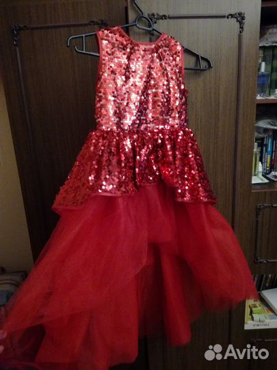 Шикарное платье