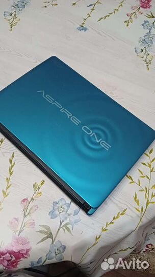 Acer aspire one