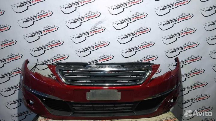 Бампер peugeot 308 4C T9 1 модель передний красный