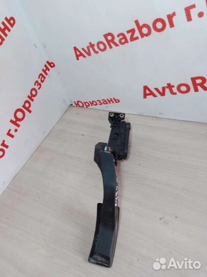Педаль газа Audi A4 B5