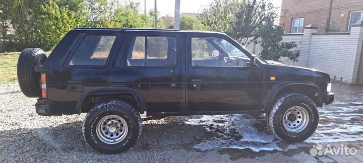 Nissan Terrano 2.7 МТ, 1994, 250 000 км