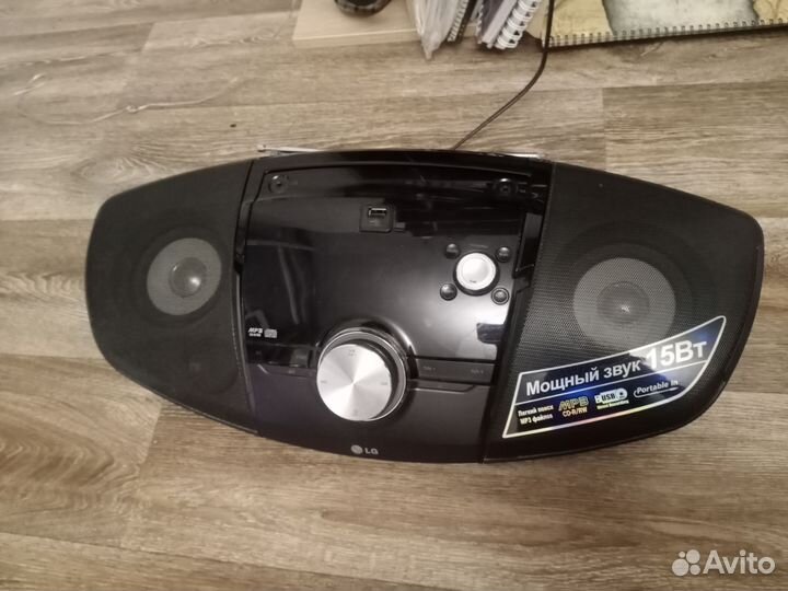 Бумбокс магнитола LG SB156