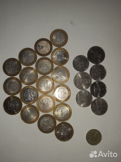 Юбилейные монеты