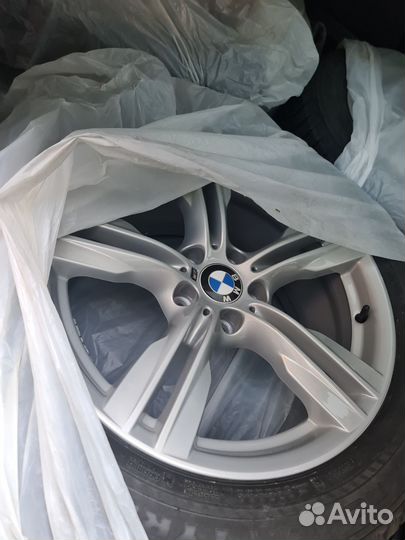 Колеса BMW X5 с змней резиной nokian