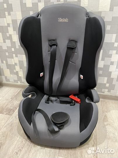Автомобильное кресло