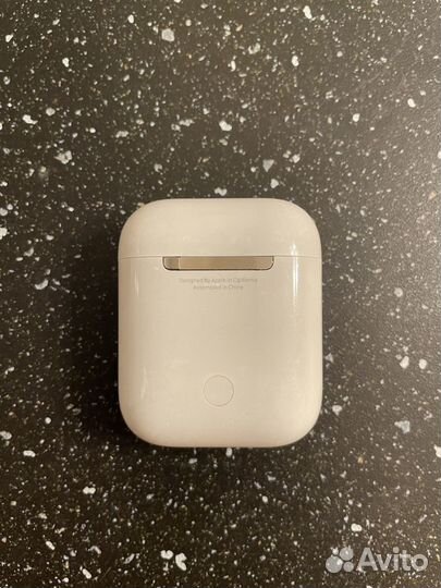 Наушники Apple AirPods
