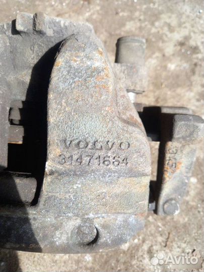 Суппорт передний правый Volvo