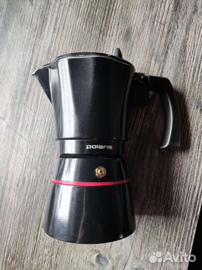 Гейзерная кофеварка Polaris