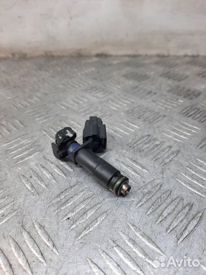 Форсунка Peugeot 307 кабриолет 2.0 RFJ 2006