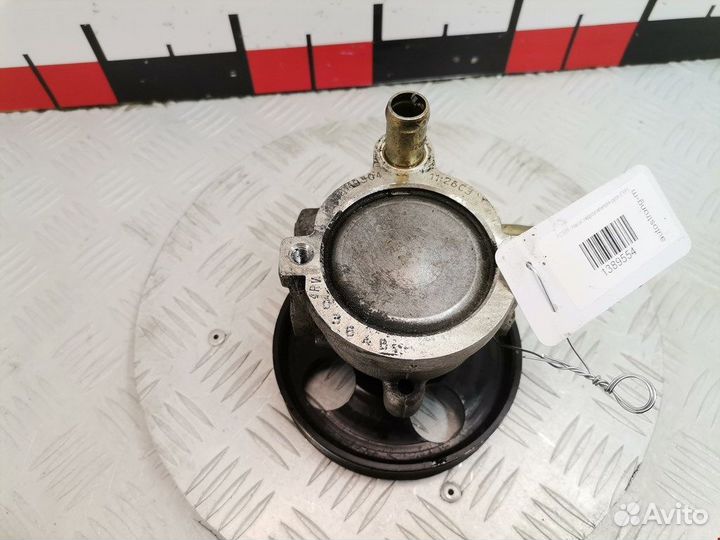 Насос для Mitsubishi Carisma