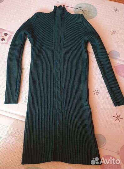 Платье зеленое mini вязаное размер 38-42