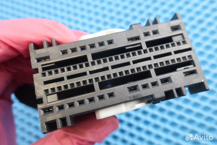 Разъем VAG 5Q0937700A