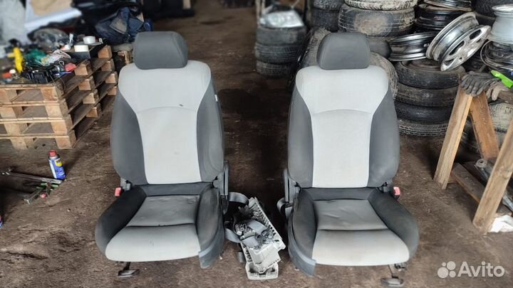 Передние сиденья chevrolet cruze