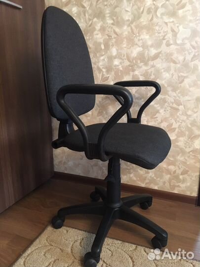 Компьютерное кресло новое Престиж