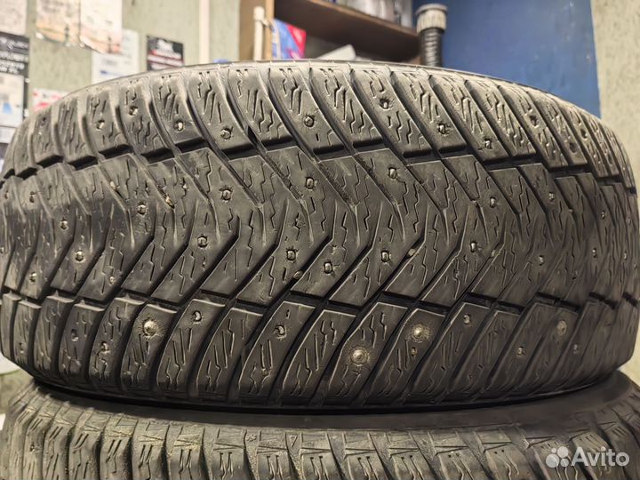 Yokohama Ice Guard IG65 215/50 R17