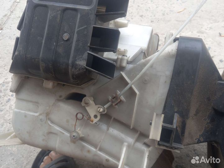 Отопитель в сборе (печка) Nissan Almera N15 1996