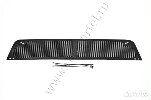 Защитная сетка и заглушка переднего бампера Mit