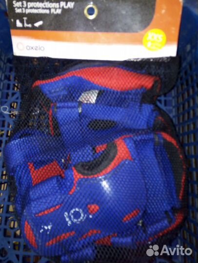 Продаю роликовые коньки 31-36 и защиту коленей, л