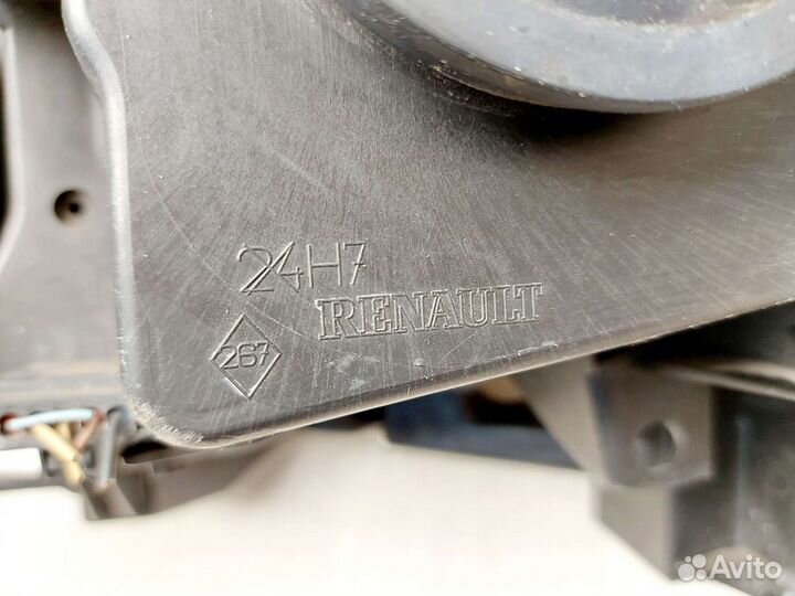 Фара правая Renault Scenic 2. 2006-2009