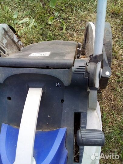 Газонокосилка электрическая