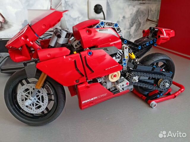 Lego Technic 42107 мотоцикл Ducati